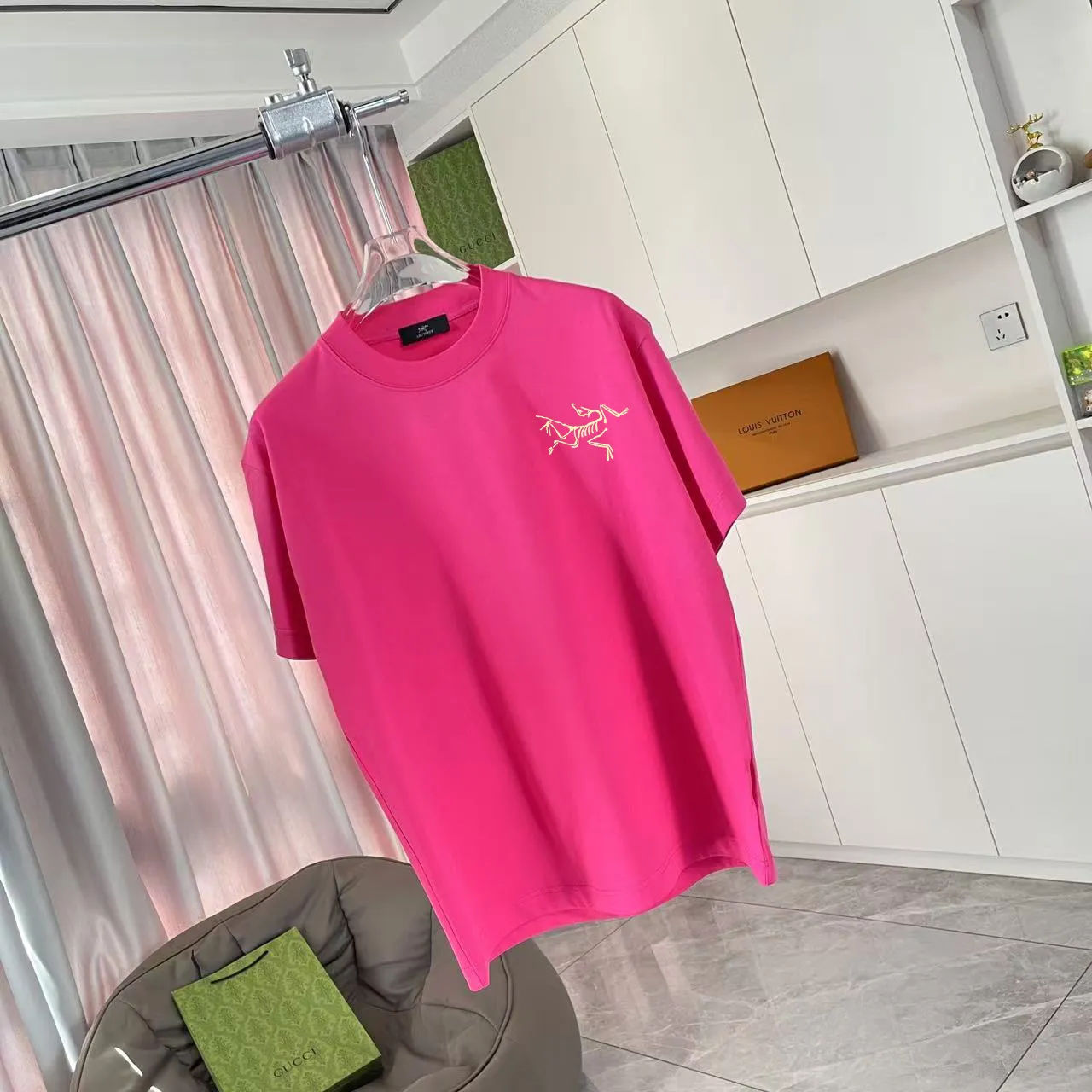 ARC'TERYX* 2025 New Arrival logo t g Same Style Size：S M L XL XXL ：Black White Pink Red